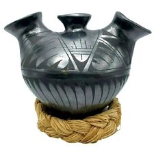 Vintage Black on Black Mata Ortiz Mexico Pottery Vase SIGNED A. Ortiz RARE DESIG picture