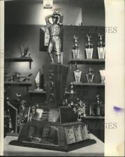 1961 Press Photo This trophy was presented to pitcher Warren Spahn for 300 wins. picture