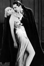 Bela Lugosi Helen Chandler Dracula about to bite her neck 24x36 inch Poster picture