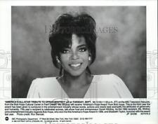 1990 Press Photo Talk-Show Host-Actress-Entrepreneur Oprah Winfrey - nox50012 picture