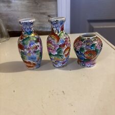 Set Of 3 Antique Chinese Export Mini Floral Vase Gold Detail Porcelain Bud Asian picture