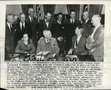 1950 Press Photo President Truman & politicians, rearmament problem meeting, DC picture