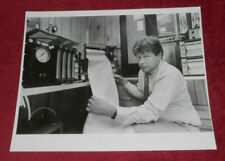 1989 Press Photo MassDEP Man Checks Air Quality Printout Kenmore Square Boston picture