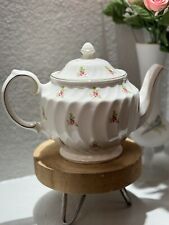 VTG Windsor Porcelain Teapot Ribbed Mini Roses Gold Trim 40 Oz. Made In England picture