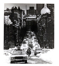 1983 Boston Massachusetts Chestnut Street Snow Covered Winter VTG Press Photo picture