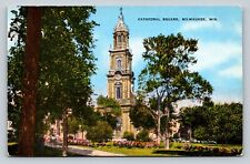 Cathedral Square Nice Landscape Milwaukee, Wisconsin WI VINTAGE Postcard picture