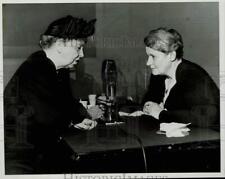 1947 Press Photo Radio Host Mary Margaret McBride Interviews Eleanor Roosevelt picture