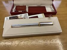 S.T. DUPONT MONTPARNASSE FOUNTAIN PEN PALLADIUM AND GOLD 410177 picture