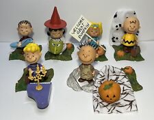 2002 Memory Lane Great Pumpkin Charlie Brown Peanuts Halloween Figures 22 Pieces picture
