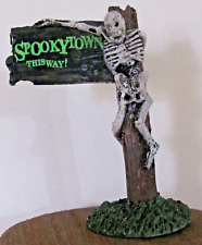Lemax Spooky Town Accessory - Spookytown This Way #44743 picture