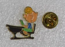 1980s Peanuts SALLY BROWN Lapel Pin 1