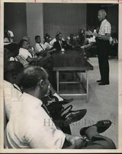 1966 Press Photo Football Bud Wilkinson speaks to Players - hcs27574 picture