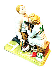 1986 NUMBERED Norman Rockwell LETTERMAN Football MUSEUM COLLECTION Figurine EXC picture