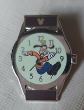 Disney trading pin hidden mickey Goofy backward numbers pocket watch clock picture