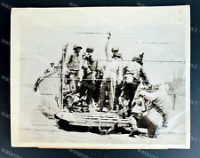 WWII General Douglas MacArthur Leaves Morotai Island 1944 Original Press Photo picture