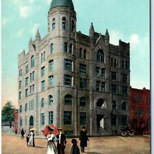 c1910s Sioux City, IA Public LIbrary Building People Gloss Postcard A116 picture