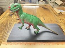 Early large scale Ceratosaurus dinosaur model picture