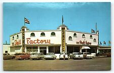 1950s FORT MYERS FLORIDA THE SHELL FACTORY SEASHELLS TOURISTS CAR POSTCARD P3060 picture