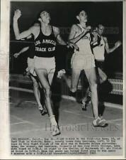 1965 Press Photo Jim Ryun of Wichita, wins Mile Run in Modesto California Relays picture