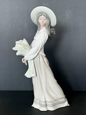 NAO By Lladro 15.25” Woman Holding Wheat – Beautiful picture