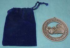 == 1996 David Winter Cottages Collectors Guild 10th Anniversary Medallion  MEDAL picture
