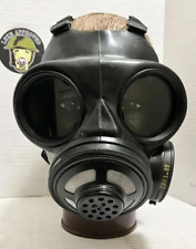 Canadian C3 Gas Mask Size MEDIUM New Condition picture