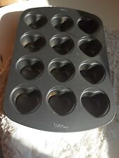 Wilton Mini Heart Cupcake Pan Heavy Aluminum 12 Hearts Valentines Day Love picture