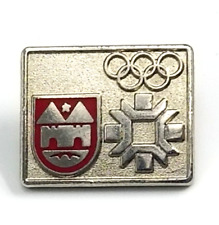 VTG  Sarajevo '84 Winter Olympic Games Yugoslavia Silver Tone Red Enamel Pin picture
