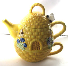 KATE WILLIAMS GLOBAL DESIGNS  BEEHIVE   TEAPOT & CUP picture