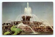 Buckingham Fountain The Centerpiece Of Chicago's Grant Park IL Vintage Postcard picture