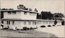 c1950s CROOKSTON, Minnesota Postcard THE J-H MOTEL Highway 2 Roadside Unused picture