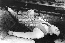 crime scene photography post mortem image man murdered on bench picture