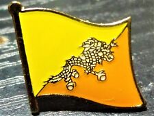 BHUTAN Country Metal Flag Lapel Pin Badge *NEW* MIX & MATCH BUY 3 GET 2 FREE picture