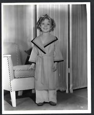SHIRLEY TEMPLE YOUNG ACTRESS VINTAGE 1930 ORIGINAL PHOTO picture