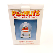 Vintage Peanuts Schulz Willitts 8110 Musical Beautiful Dreamer Snow Globe picture