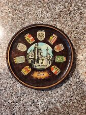 ANTIQUE VINTAGE HAND CARVED REAL WOOD 3D PLATE WALL CURIO 3D WIEN STEPHANSDOM picture