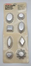 Vintage 1985 Wilton Petit Fours And Pastry Mold Set Never Opened  picture
