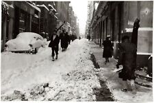 Bordeaux snow February 1956.One street.Skieur.Car.Characters.Snow.11x17cm.1. picture