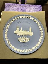 Wedgewood Jasperware Blue Christmas Plate 1971 Mint condition With Box picture