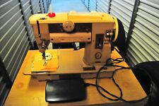 Singer 401A sewing machine picture