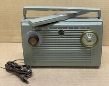 Vtg 1950's RCA Victor 7-BX-6J Portable Tube Radio w/Handle Power Cord RARE WORKS picture