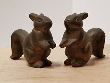 ADORABLE VINTAGE PAIR OF SOLID BRASS SQUIRRELS 1.5