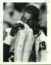 1993 Press Photo Injured Houston Rockets basketball player Hakeem Olajuwon picture