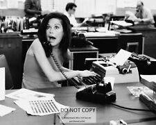 MARY TYLER MOORE - 8X10 PUBLICITY PHOTO (ZY-864) picture