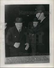 1965 Press Photo Lord Moran enters Winston Churchill's home in London picture