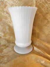 VINTAGE E. O. BRODY Co. M5000 USA White Milk Glass 7.5