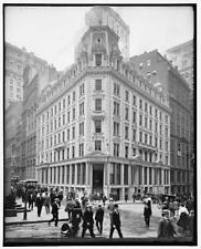 Photo:Office of J.P. Morgan & Co., New York picture