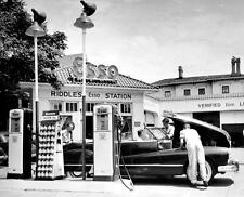 1950's Esso Gas and Service  Photo  (229-Q) picture