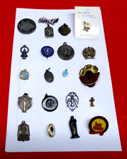 VINTAGE LOT OF 20 RELIGIOUS PINS, PENDANTS, & OTHER ITEMS picture
