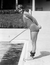1923 Bathing Beauty Old Photo 8.5